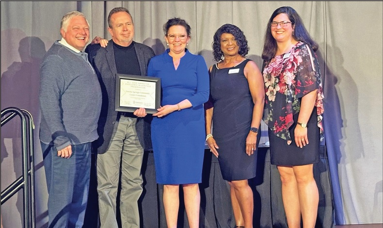 Community center foundation receives prestigious honor - Eureka Springs ...